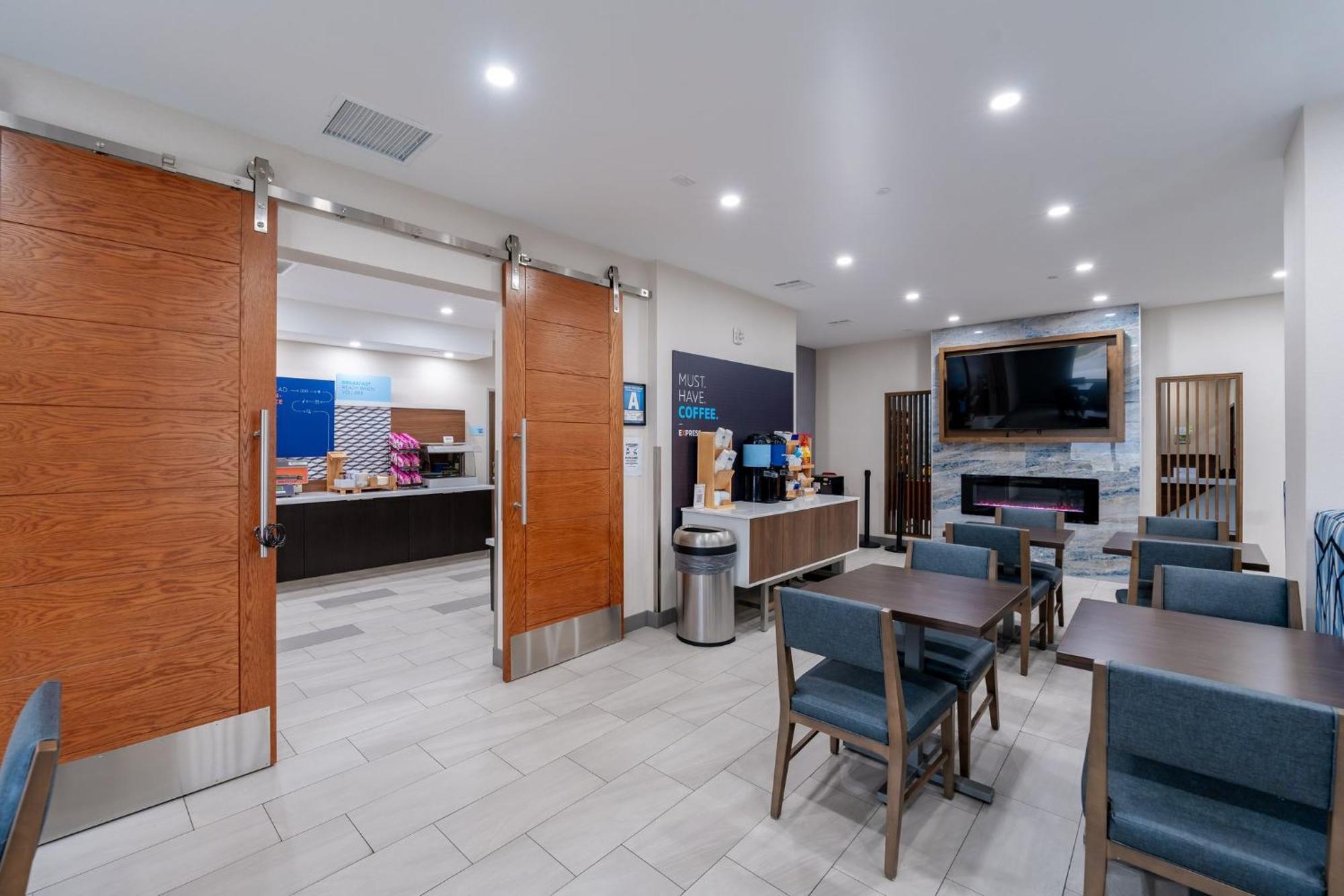 弗雷泽公园智选假日酒店 Lebec 外观 照片